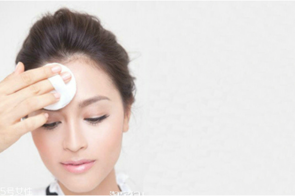 夏天用什么氣墊不脫妝 這樣讓氣墊更自然更持久 夏天用什么氣墊不脫妝 這樣讓氣墊更自然更持久