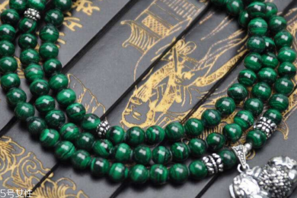 孔雀石對人體有害嗎 完全不用擔(dān)心 孔雀石對人體有害嗎 完全不用擔(dān)心