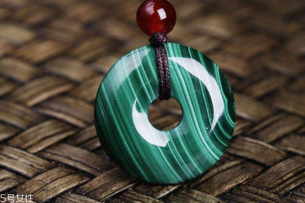 怎么鑒定孔雀石真假 從這幾點(diǎn)來看 怎么鑒定孔雀石真假 從這幾點(diǎn)來看