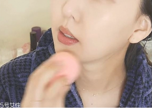 適合秋冬用的粉底液有哪些 秋冬粉底液推薦 適合秋冬用的粉底液有哪些 秋冬粉底液推薦