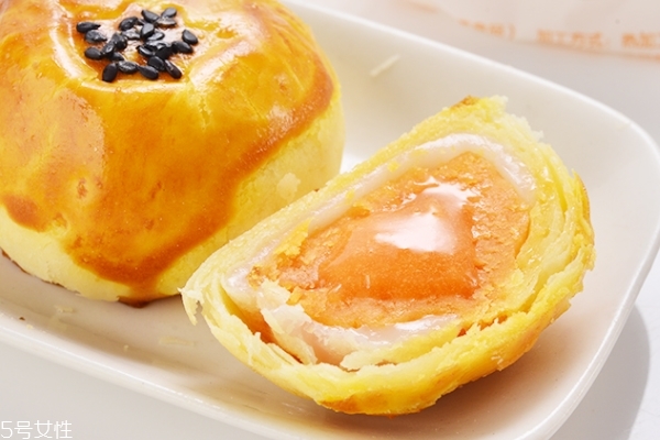 蛋黃月餅是雞蛋還是鴨蛋 首選鴨蛋 蛋黃月餅是雞蛋還是鴨蛋 首選鴨蛋