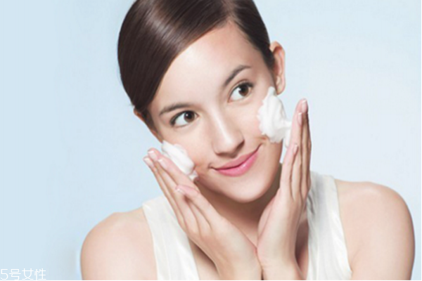 卸妝乳用乳化嗎 卸妝乳用量 卸妝乳用乳化嗎 卸妝乳用量