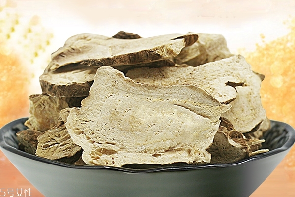 白術(shù)是什么 一種植物 白術(shù)是什么 一種植物