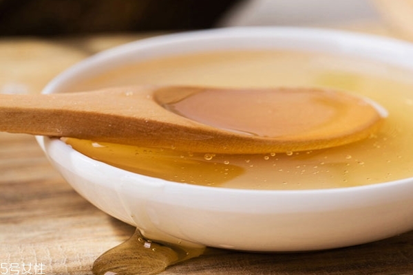 百花蜜的作用與功效 對(duì)身體好處多多 百花蜜的作用與功效 對(duì)身體好處多多