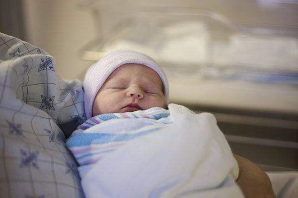 秋季寶寶長(zhǎng)痱子怎么辦 爸媽注意日常護(hù)理 秋季寶寶長(zhǎng)痱子怎么辦 爸媽注意日常護(hù)理