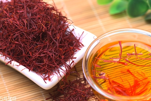 藏紅花什么時候喝最好 一年四季都可以 藏紅花什么時候喝最好 一年四季都可以