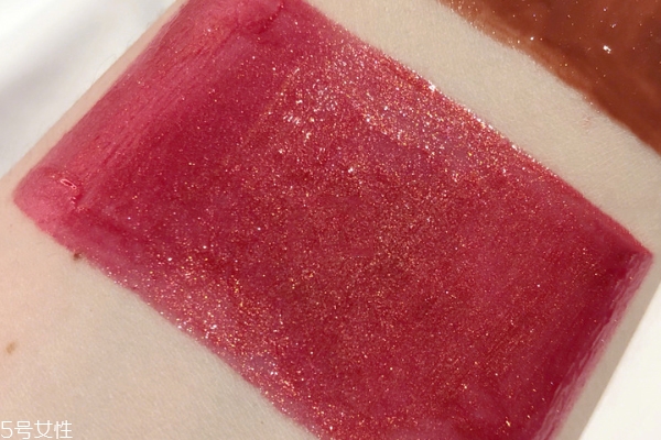 阿瑪尼黑管哪個(gè)顯白 五只巨顯白的阿瑪尼黑管 阿瑪尼黑管哪個(gè)顯白 五只巨顯白的阿瑪尼黑管