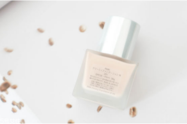 rmk水凝粉底霜新版怎么樣 rmk粉底液測評 rmk水凝粉底霜新版怎么樣 rmk粉底液測評