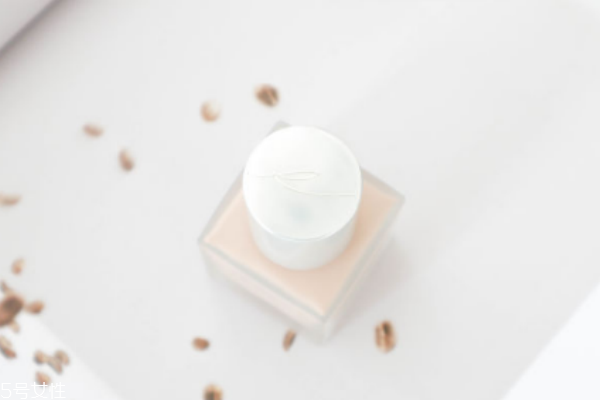 rmk水凝粉底霜新版怎么樣 rmk粉底液測評 rmk水凝粉底霜新版怎么樣 rmk粉底液測評