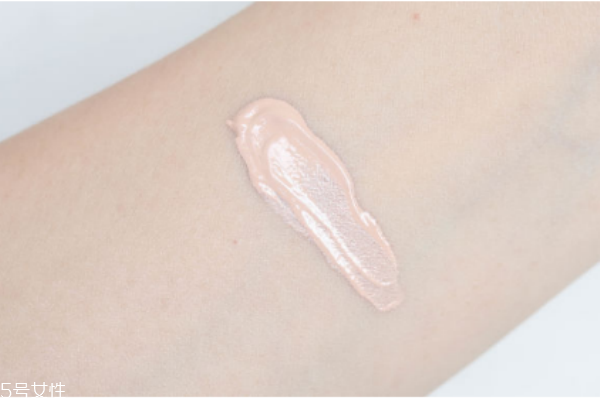 rmk水凝粉底霜新版怎么樣 rmk粉底液測評 rmk水凝粉底霜新版怎么樣 rmk粉底液測評