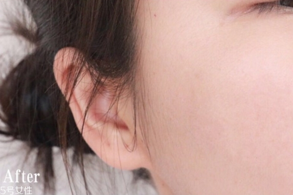 ysl氣墊pk蘭蔻氣墊 你會(huì)更愛(ài)哪一款 ysl氣墊pk蘭蔻氣墊 你會(huì)更愛(ài)哪一款