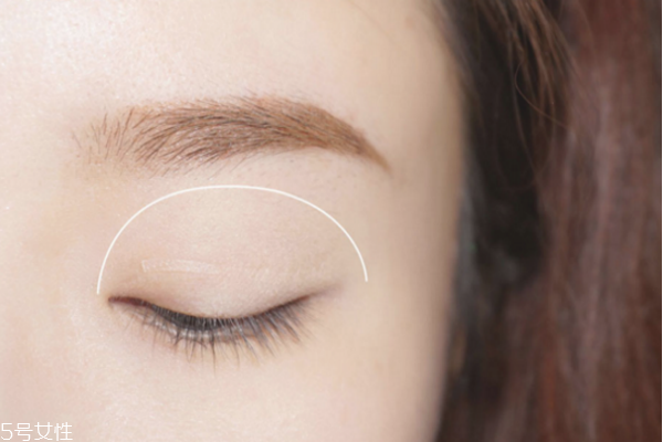日系妝容的特點(diǎn)分解圖 日系大眼娃娃妝步驟 日系妝容的特點(diǎn)分解圖 日系大眼娃娃妝步驟