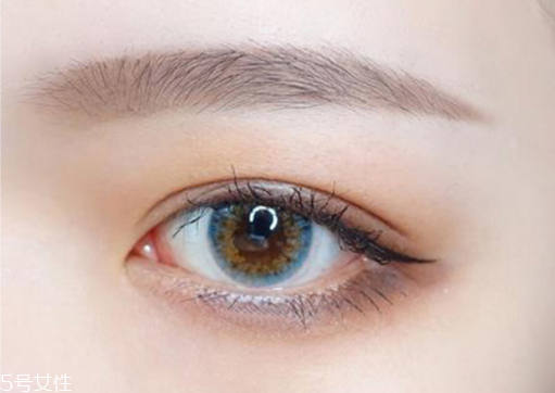 日系妝容的特點分解圖 日系大眼娃娃妝步驟 日系妝容的特點分解圖 日系大眼娃娃妝步驟