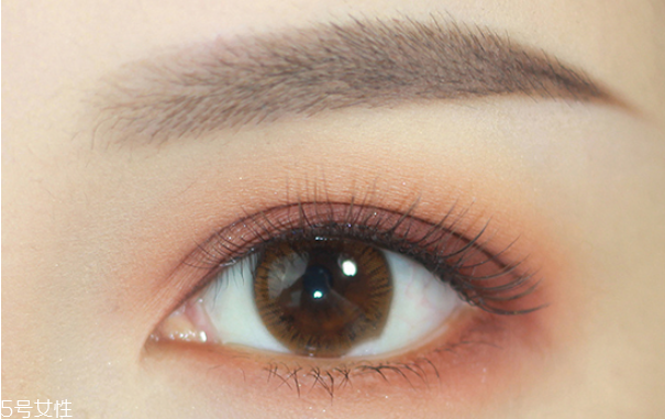 元旦約會(huì)妝容步驟畫法 優(yōu)雅又有女人味 元旦約會(huì)妝容步驟畫法 優(yōu)雅又有女人味