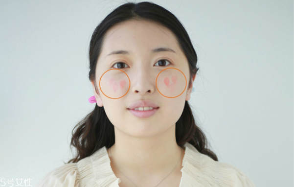 元旦約會(huì)妝容步驟畫法 優(yōu)雅又有女人味 元旦約會(huì)妝容步驟畫法 優(yōu)雅又有女人味