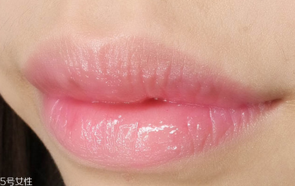 元旦約會(huì)妝容步驟畫法 優(yōu)雅又有女人味 元旦約會(huì)妝容步驟畫法 優(yōu)雅又有女人味