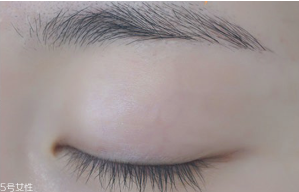 元旦約會(huì)妝容步驟畫法 優(yōu)雅又有女人味 元旦約會(huì)妝容步驟畫法 優(yōu)雅又有女人味