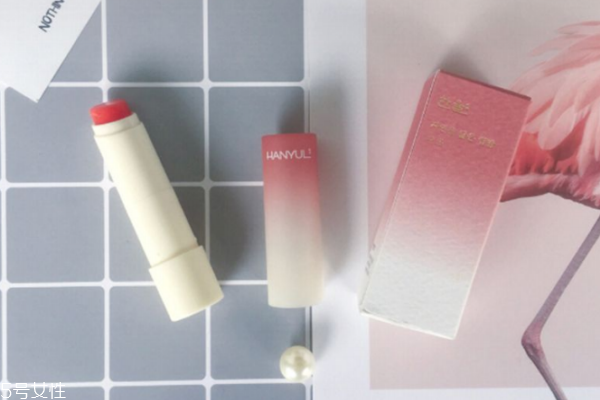 秋冬潤唇膏哪個(gè)牌子好 韓妞人手一支的熱搜產(chǎn)品 秋冬潤唇膏哪個(gè)牌子好 韓妞人手一支的熱搜產(chǎn)品