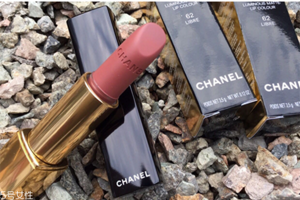 香奈兒口紅哪個顏色顯白 香奈兒口紅最火的色號 香奈兒口紅哪個顏色顯白 香奈兒口紅最火的色號