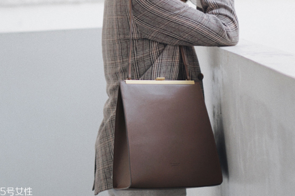 皮包開裂怎么修復(fù) 用這幾招 皮包開裂怎么修復(fù) 用這幾招