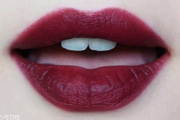 死亡口紅顏色有哪些 這3種顏色反人類(lèi) 死亡口紅顏色有哪些 這3種顏色反人類(lèi)