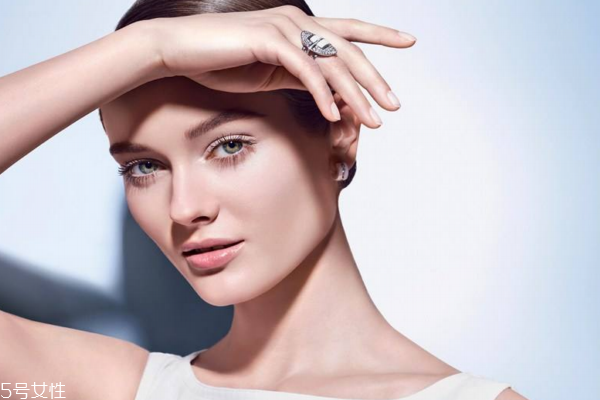 護膚品為什么會搓泥 逃不開3大原因 護膚品為什么會搓泥 逃不開3大原因