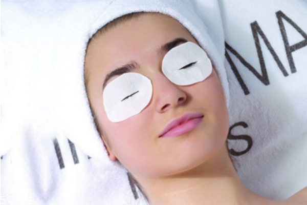 眼部有脂肪粒，5分鐘即可輕松去除