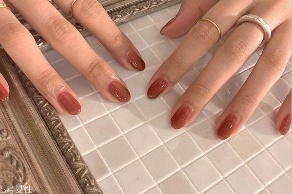 百搭南瓜色美甲圖片 這幾款讓你擁有好氣色 百搭南瓜色美甲圖片 這幾款讓你擁有好氣色