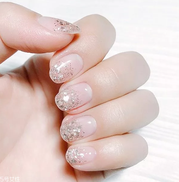 通勤風美甲圖片 幫上班族打造專業(yè)素養(yǎng) 通勤風美甲圖片 幫上班族打造專業(yè)素養(yǎng)