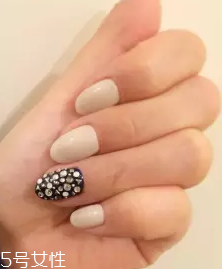 秋冬跳色美甲圖片 這幾款落落大方很溫暖 秋冬跳色美甲圖片 這幾款落落大方很溫暖