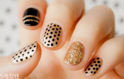 可愛(ài)波點(diǎn)美甲圖片 這幾款自帶減齡效果 可愛(ài)波點(diǎn)美甲圖片 這幾款自帶減齡效果