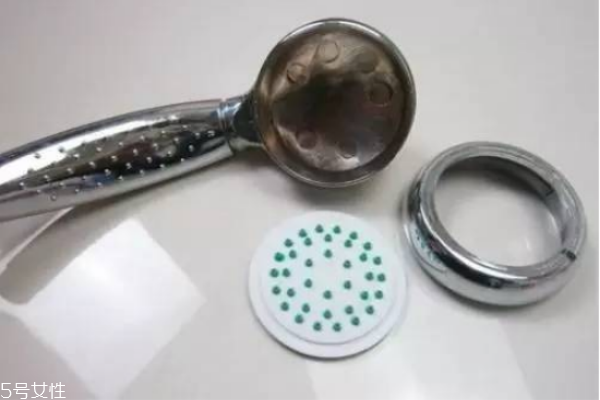 早上洗澡還是晚上洗澡好 洗澡注意事項 早上洗澡還是晚上洗澡好 洗澡注意事項