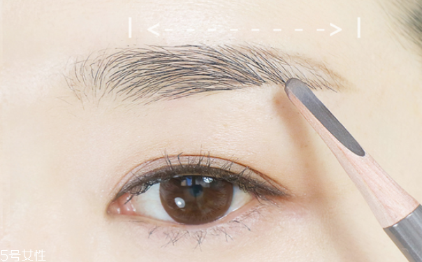 秋天畫什么眉毛好看 眉毛畫法教程 秋天畫什么眉毛好看 眉毛畫法教程