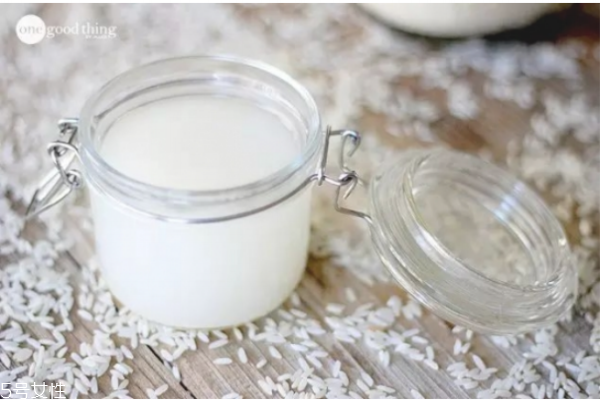 淘米水怎么洗臉 淘米水能祛斑 淘米水怎么洗臉 淘米水能祛斑