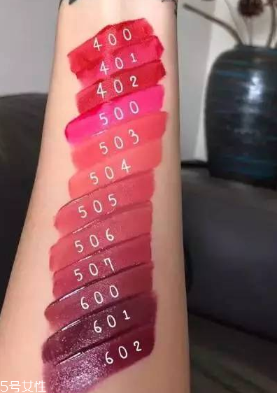 阿瑪尼小胖丁唇釉真假鑒定圖解 這支豆沙503是假貨 阿瑪尼小胖丁唇釉真假鑒定圖解 這支豆沙503是假貨