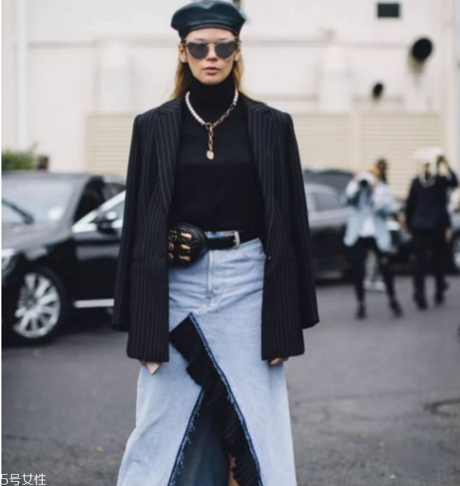 高領(lǐng)毛衣怎么搭配 選擇裙子會(huì)更美 高領(lǐng)毛衣怎么搭配 選擇裙子會(huì)更美