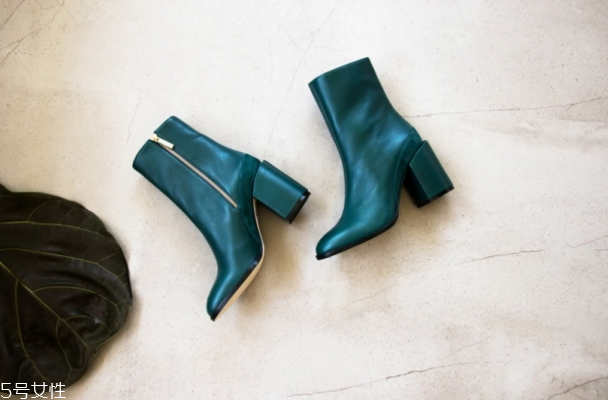 秋冬女生短靴配什么褲子 好看又實(shí)用的短靴推薦 秋冬女生短靴配什么褲子 好看又實(shí)用的短靴推薦