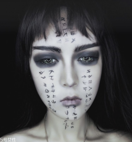 萬圣節(jié)妝容有哪些 萬圣節(jié)簡單妝容 萬圣節(jié)妝容有哪些 萬圣節(jié)簡單妝容