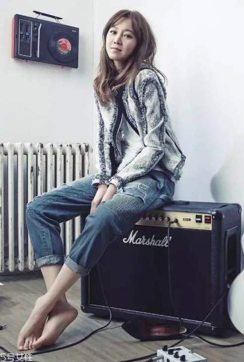 長卷發(fā)怎樣扎好看圖解 女生好看中長卷發(fā)圖片 長卷發(fā)怎樣扎好看圖解 女生好看中長卷發(fā)圖片