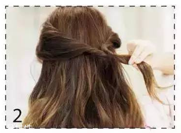 卷發(fā)扎什么發(fā)型好看 長(zhǎng)卷發(fā)扎法教程 卷發(fā)扎什么發(fā)型好看 長(zhǎng)卷發(fā)扎法教程