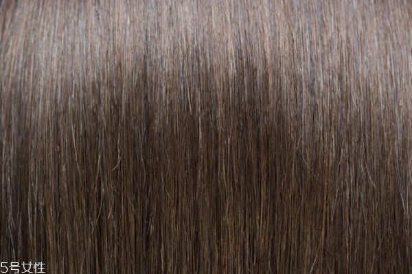 頭發(fā)軟化和拉直有什么區(qū)別 頭發(fā)軟化和拉直的區(qū)別 頭發(fā)軟化和拉直有什么區(qū)別 頭發(fā)軟化和拉直的區(qū)別