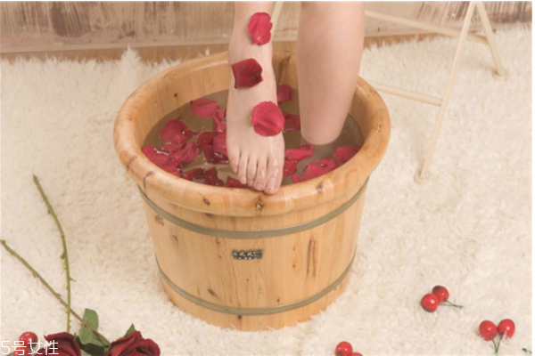 體寒泡腳有用嗎 體寒泡腳的好處 體寒泡腳有用嗎 體寒泡腳的好處