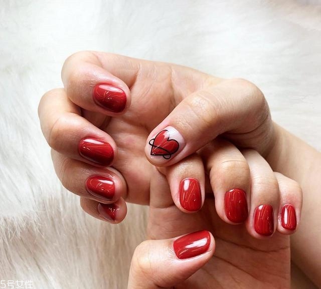 紅色純色美甲搭配圖片 這幾款氣質(zhì)爆棚韻味無窮 紅色純色美甲搭配圖片 這幾款氣質(zhì)爆棚韻味無窮