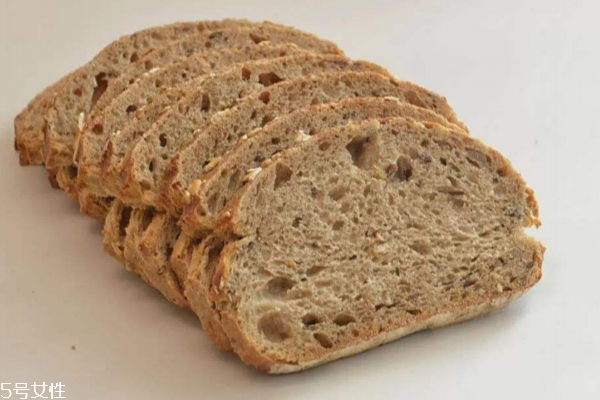 全麥面包減肥嗎 全麥面包怎么吃才能有助于減肥 全麥面包減肥嗎 全麥面包怎么吃才能有助于減肥
