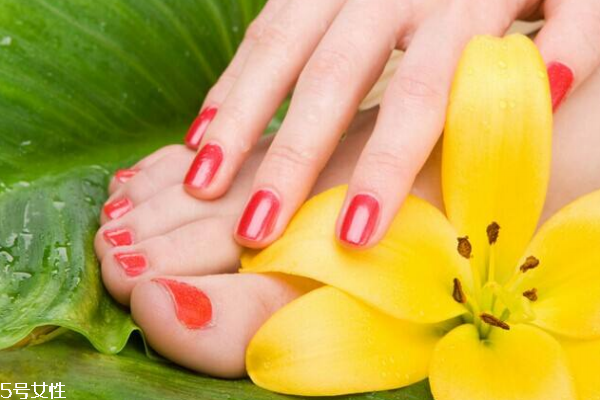 腳上死皮怎么去除 小仙女的腳腳也要光滑呀 腳上死皮怎么去除 小仙女的腳腳也要光滑呀