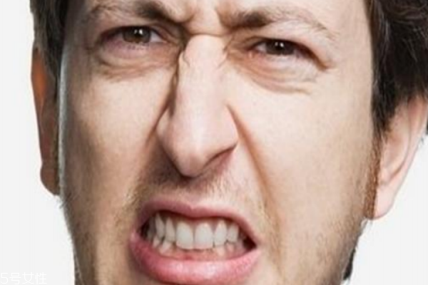 嘴巴上火起泡怎么快速消除 生活小妙招 嘴巴上火起泡怎么快速消除 生活小妙招