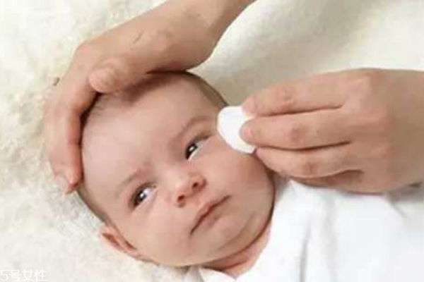 寶寶上火怎么辦 做到這些告別上火 寶寶上火怎么辦 做到這些告別上火