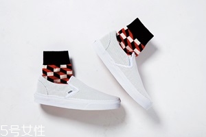 襪子和鞋子怎樣搭配 鞋襪最高級(jí)搭法 襪子和鞋子怎樣搭配 鞋襪最高級(jí)搭法