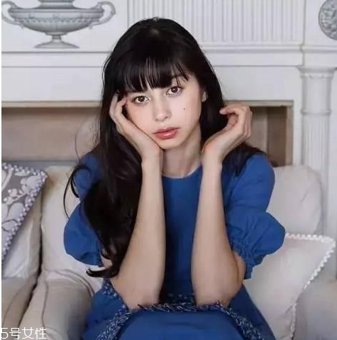 黑茶色好看嗎 黑茶色與黑色頭發(fā)對比 黑茶色好看嗎 黑茶色與黑色頭發(fā)對比