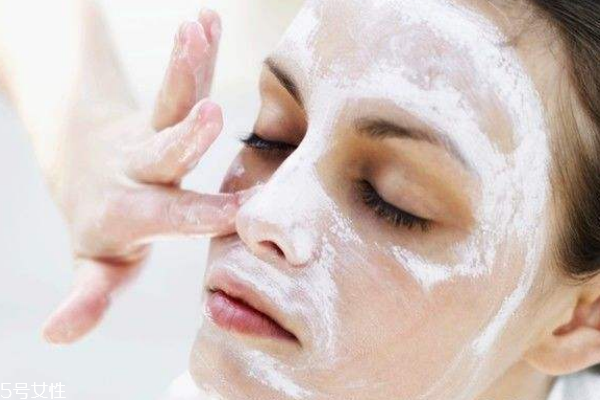 去黑頭貼的危害 不要再用黑頭貼啦 去黑頭貼的危害 不要再用黑頭貼啦